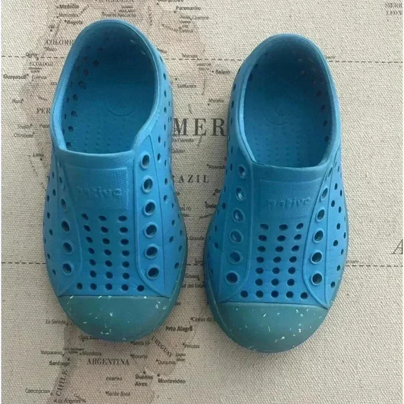 Native Shoes Other - Native Jefferson Bloom Turquoise
Size 6
